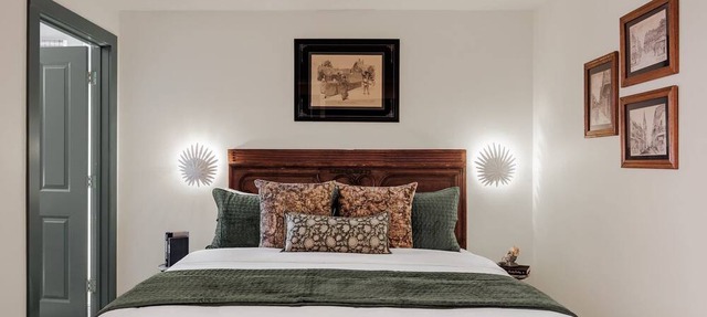 The Estella | 6BR Mansion Suite | Shared Pool