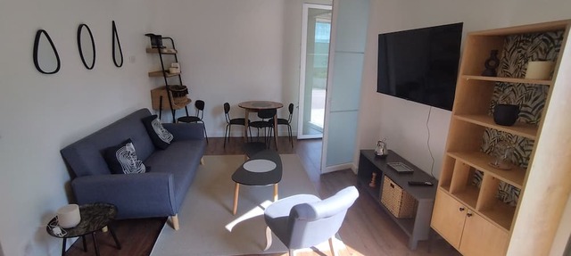 Modern apartment with outside courtyard F3 59m2 Villemomble