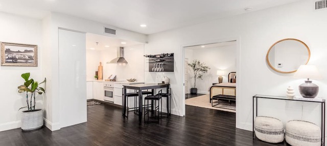 Elegant 3BR Retreat | Walk to Old Town Bars | Free Parking
