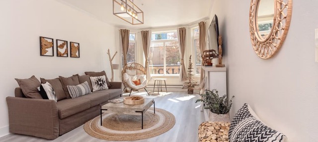 Downtown Cottage Escape