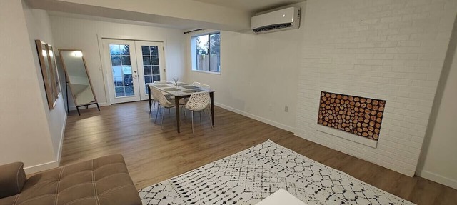 2BR Lux Apartment | 5 Mins from Airport | Pets+