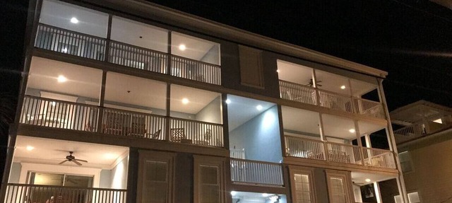Tybee Retreat Whole Building