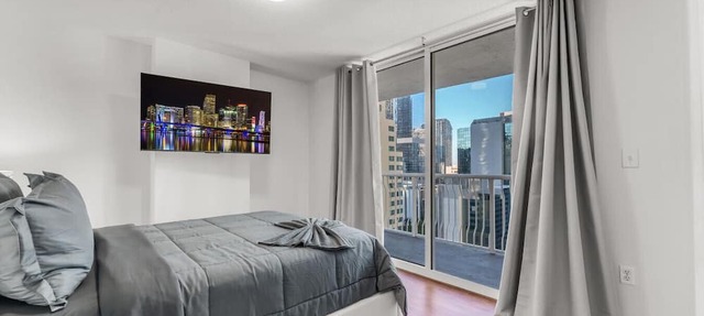 Perfectly Located Miami 3BR with Stunning Views