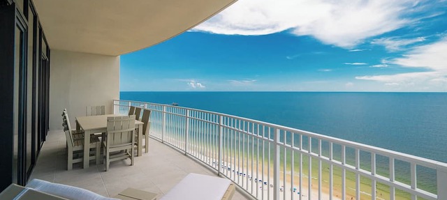 Gulf Views & Upscale Amenities – PGS2 2201