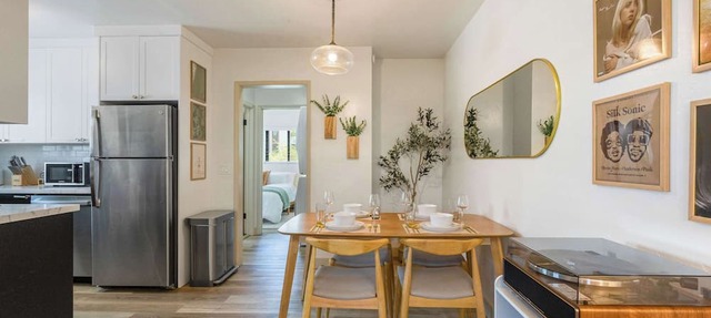 Clean, Modern, & Cozy Apartment