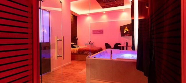 Private Spa flat in the heart of Dijon