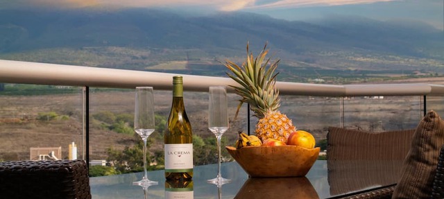 9th-Floor Mountain View Suite and Expansive Lanai at Honua Kai