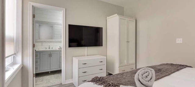 Elegant Suite w Patio, BBQ Grill!