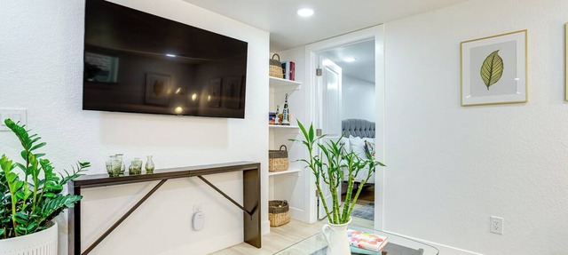 Steps from Wash Park: Modern Apt, Patio + Parking