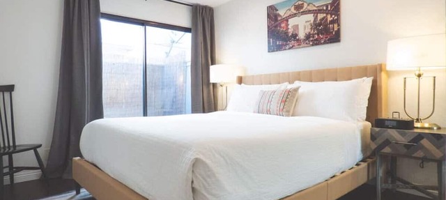 Luxe Urban 2 Bedroom Steps from North Park