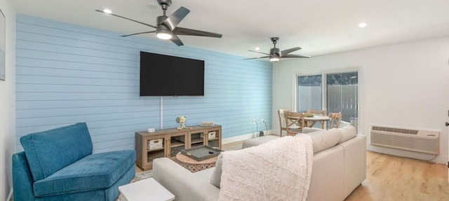 Sunny Haven #625: 1BR Townhome in Fort Walton