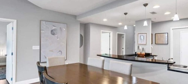 Luxury 1260sq ft 2 Bd/2BTH in DT