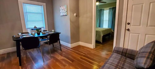 Modern Getaway, Single Bedroom Full Apartment