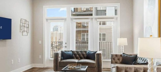 Reluxme | City Center 2BR Highrise w/King Beds