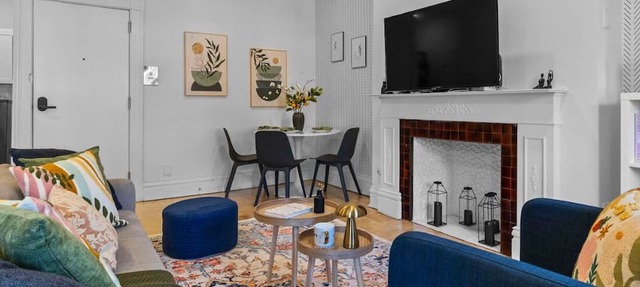 Stylish Back Bay Retreat, Steps from Prudential
