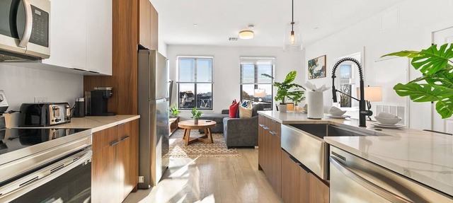 Luxury 2bd/2ba in Everett pnjk