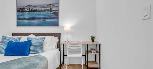 Kitsilano Getaway - Near Beach - 10 min to Downtown
