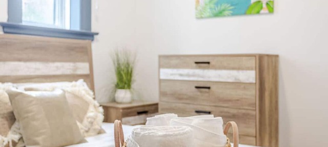 Prime Location | Charming 4BR in Downtown MTL