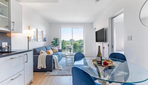 Urban Retreat City View and Parking 6min to DT