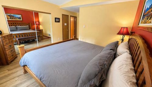 Suite Serenity Condo by NW Comfy Cabins