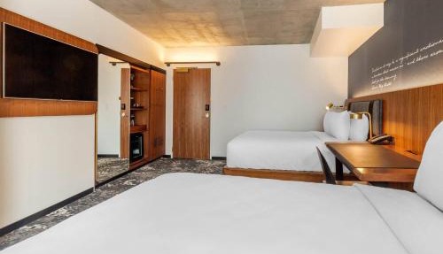 Cambria Hotel Boston Downtown - Seaport