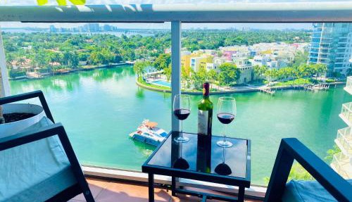 Ocean & Bay Views 2BR 2BA Beach Condo! Parking
