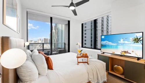 Modern 2BR-2BA in Downtown