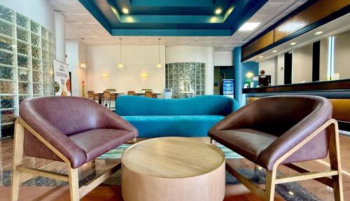 Best Western Plus Suites Hotel - LAX Airport LA Stadium