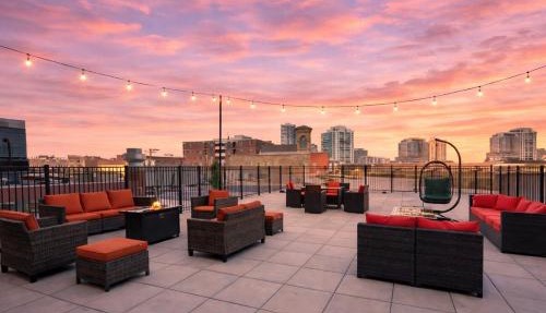 Cozy 3BR City Living in South Loop Near McCormick Place, Soldier Field & Lakefront