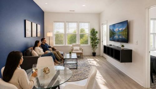 Urban Comfort 1BD Sleeps 6 DT 5 Min Gym & Parking