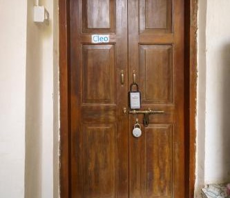 Cleo: Cozy 1BHK in Khar near Bandra