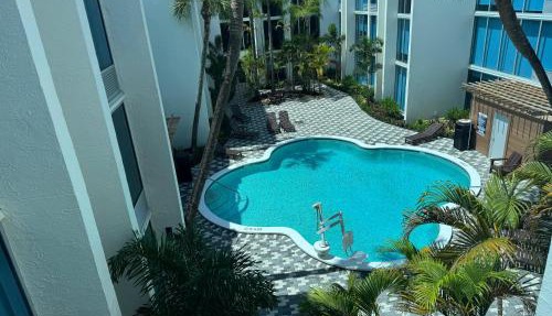 Tropical Palms Hotel