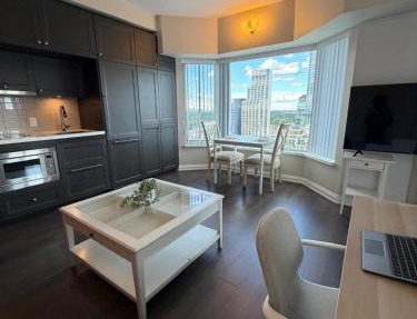 Penthouse in Prestigious Yorkville