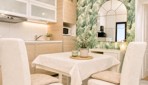 Apart Cosy Parisien -Rue St Charles - Near Beaugrenelle -Tour Eiffel-Ecole Cordon bleu 75015 PARIS Bel emplacement !