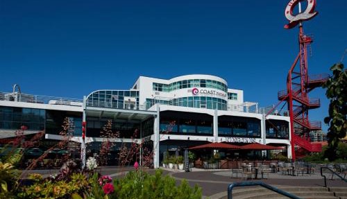 Coast Lonsdale Quay Hotel