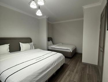 71 East Hotel