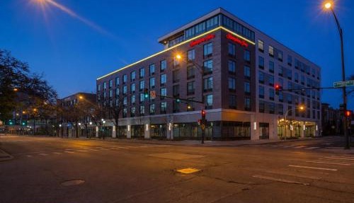 Hampton Inn Chicago North-Loyola Station, Il