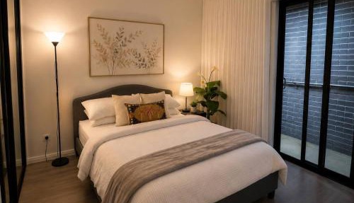 Furnished Luxury Modern Home, Near Airport, Ergonomic Workspace, Can customise
