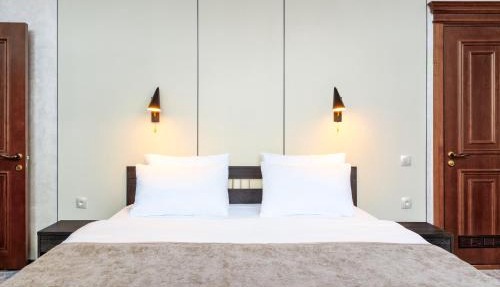 Rush Inn Hotel