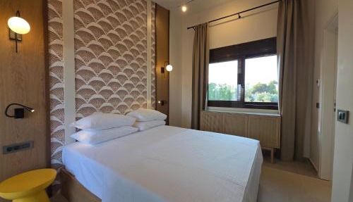 Kostas luxury Sea-View apartments near Airport and Beach
