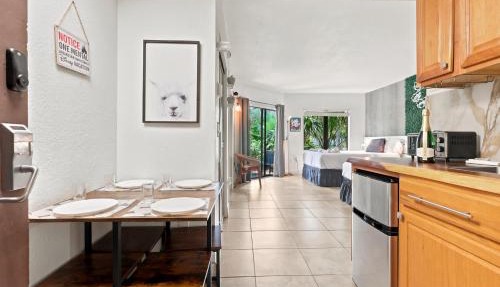 Studio Condo Near Universal I-Drive w Kitchenette