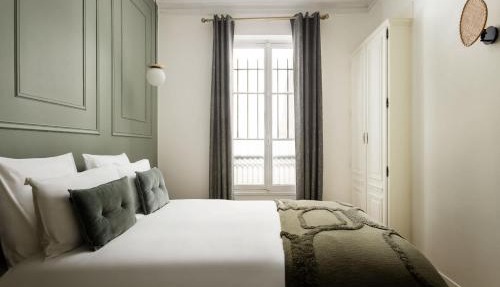 Luxury Rivoli 4 Bed 3,5 Bath by Hotel de Ville BHV