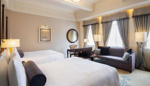 Fairmont Peace Hotel on the Bund