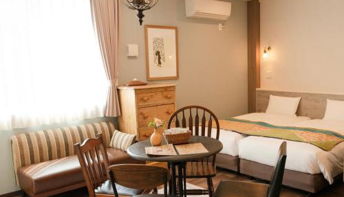 7 Rooms Hotel & Cafe - ディズニーと空港までバス1本 - 全室キッチン付き