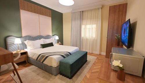 The Boutique - Mid-Century Apartments by Dayf