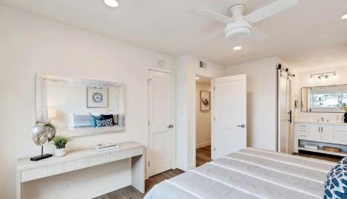 Three Bedroom Coastal Residence with Ocean Views