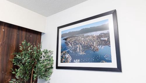 Vancouver Verdant Villa