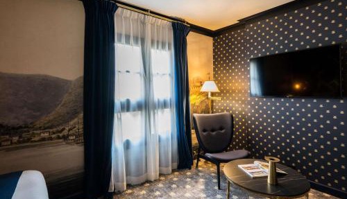 Aigle Noir Hotel Fontainebleau - MGallery Collection