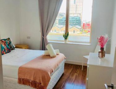 Waterfront Views 2 Beds 2 Baths