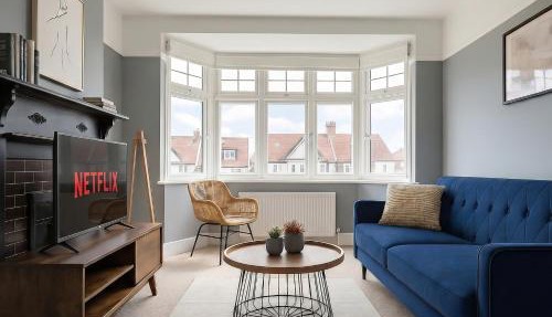 Elegant & Modern Flat in Wimbledon